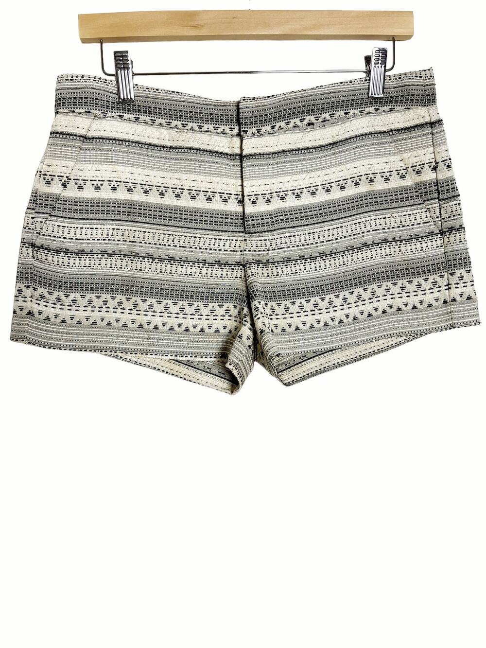 Parker Cream Metallic Woven Jacquard Patterned Dressy Shorts Size Medium